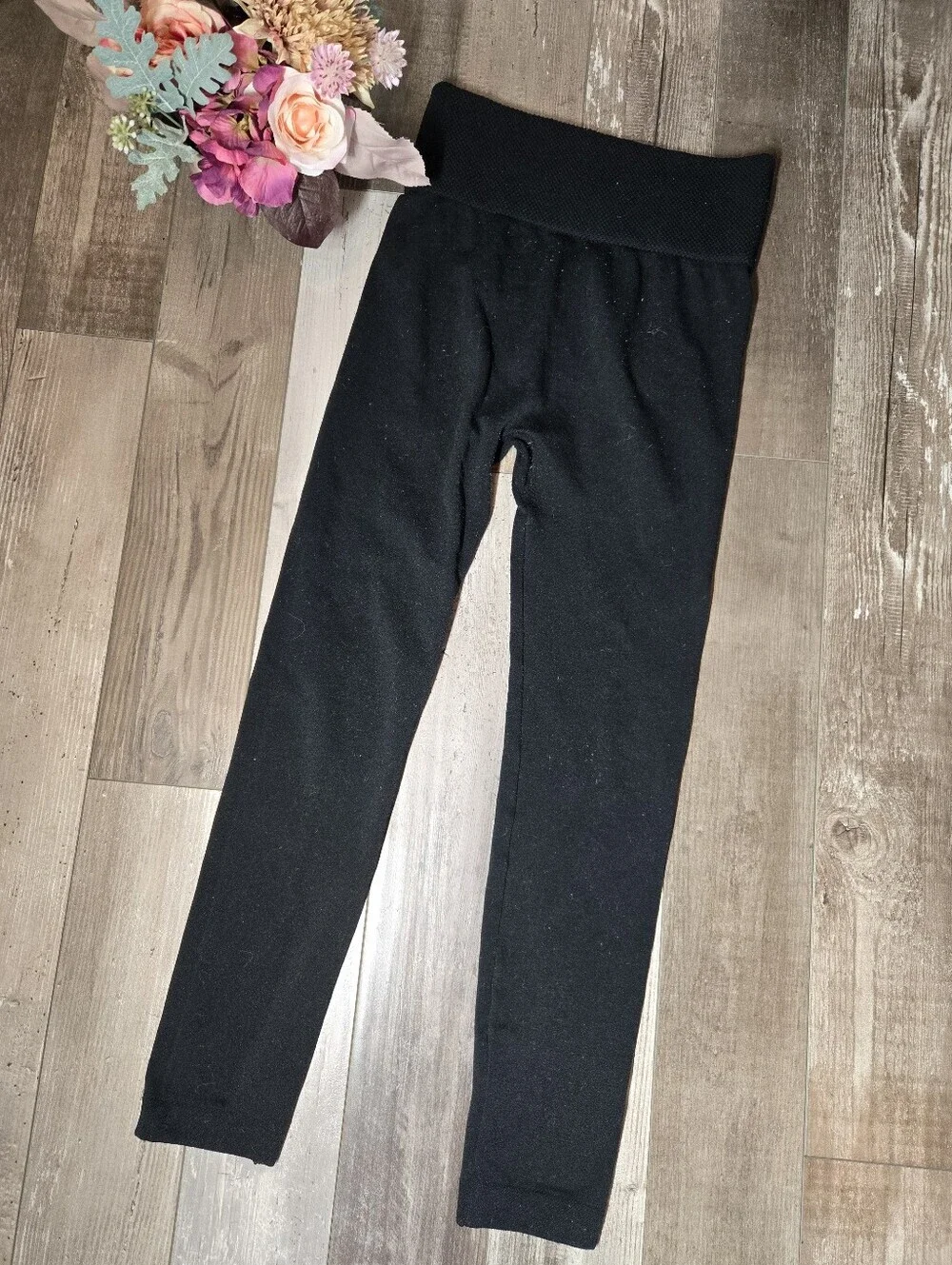 Black High-Waisted Women's Leggings - Classic Comfort
